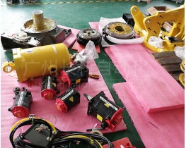 發(fā)那科機器人R-2000iC本體拆機件銷售：電機、減速器、平衡缸……